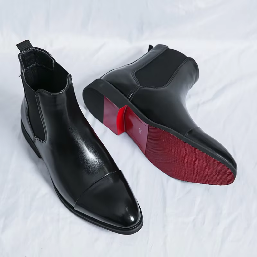 Rouge Chelsea Boots