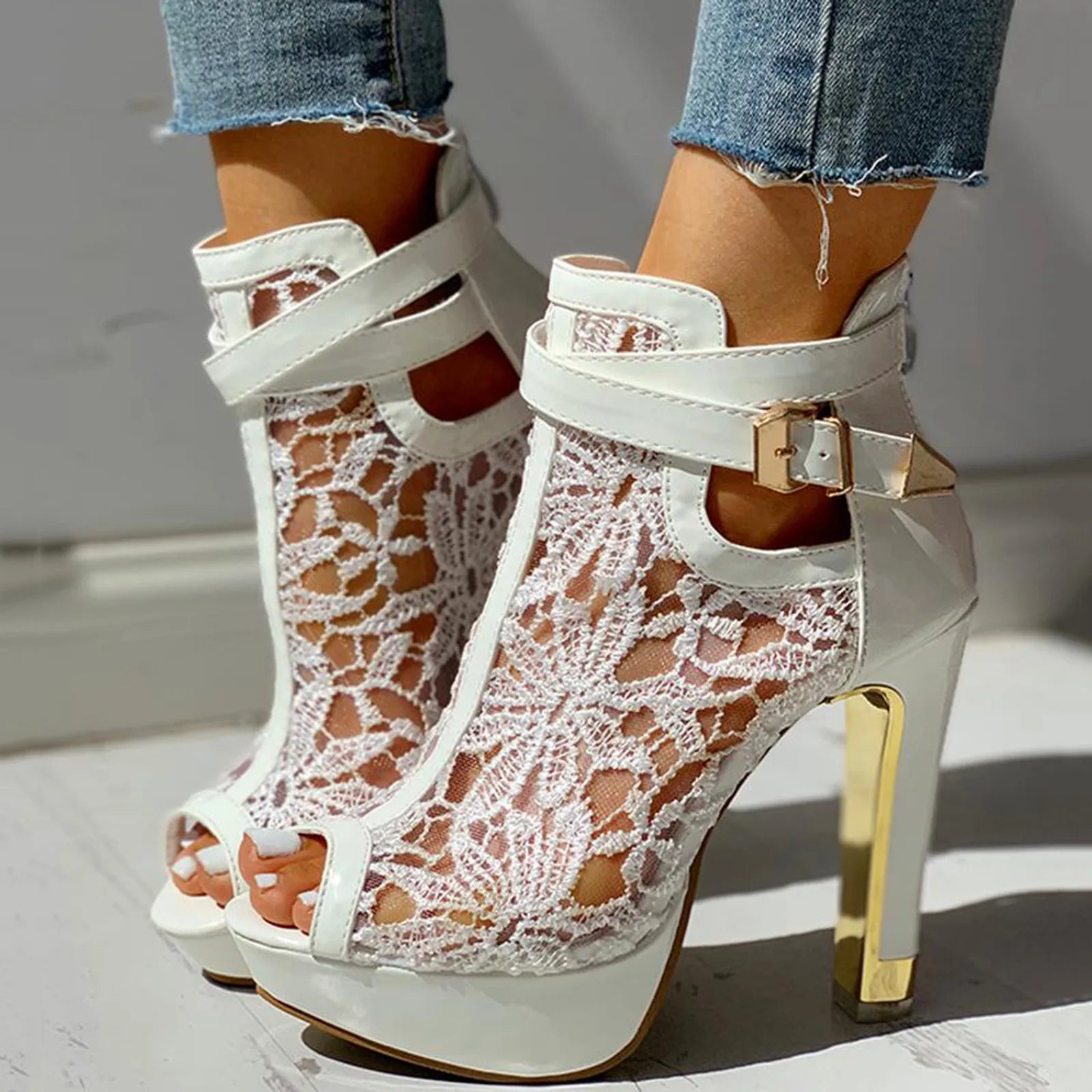 Cavella | Lace Heels