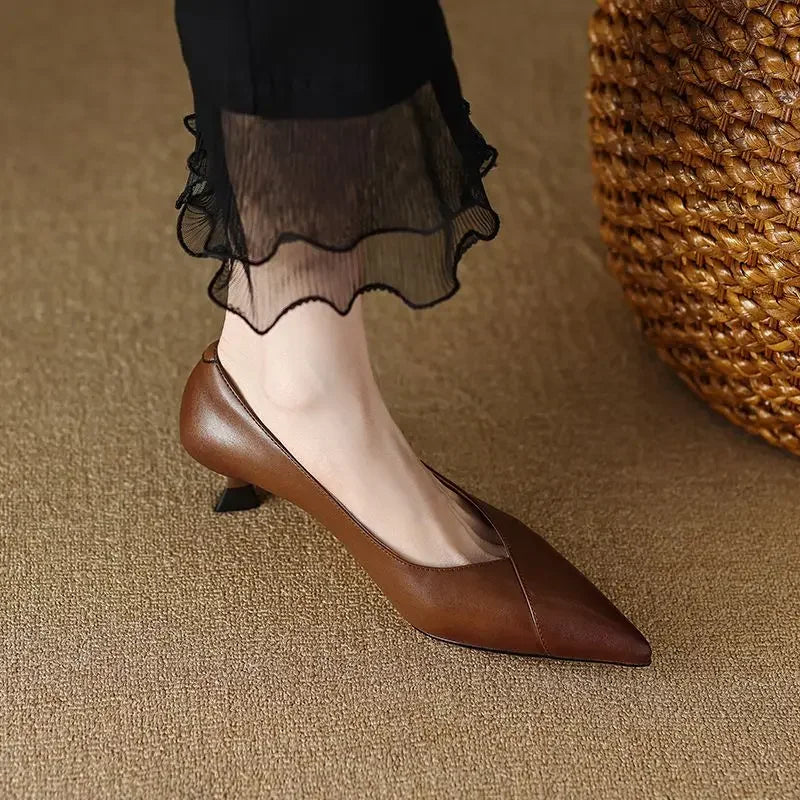 Sophia | Pointed Pumps