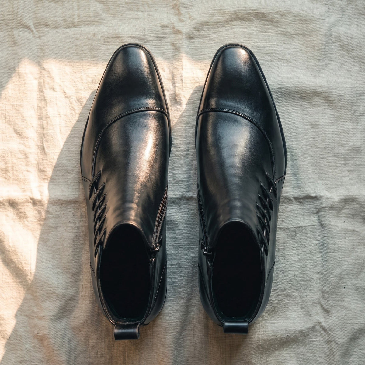 Heritage Burnished Side-Lace Boot