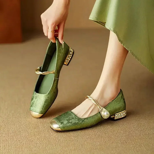 Ella | Flats