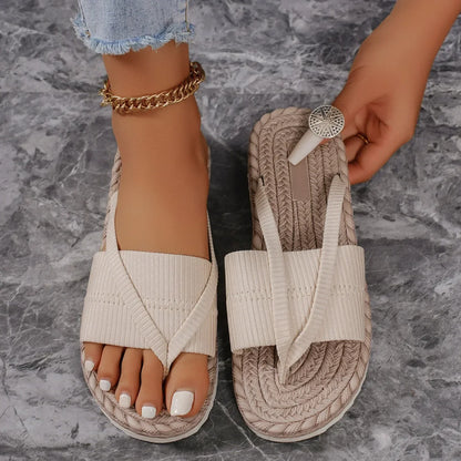Aiyla | Ribbed Slides