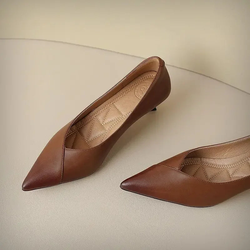 Sophia | Pointed Pumps