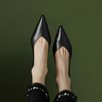 Sophia | Pointed Pumps