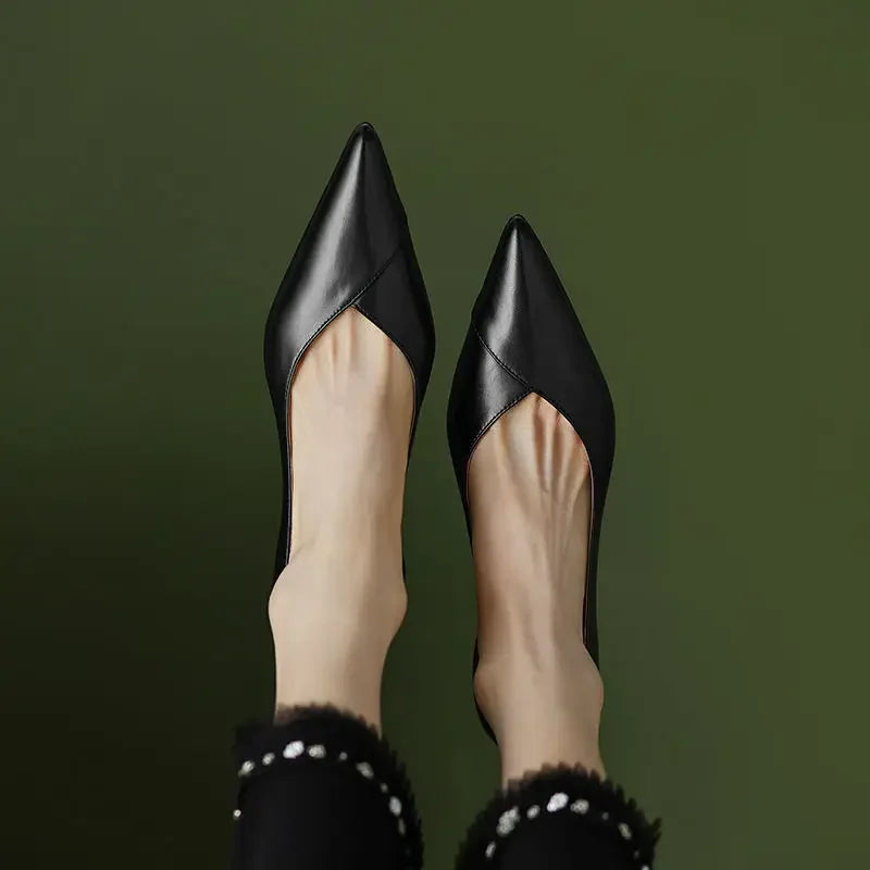 Sophia | Pointed Pumps